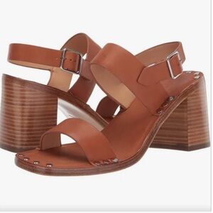 NWOB: Jil Sander High Quality Tan Leather Sandals With Heel And Silver Accents